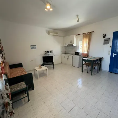 Angelos Furnished Apartamento Amoopi